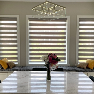Cortinas de ventana de doble capa con apagado completo Cortina de ventana de cebra para estilo de diseño contemporáneo