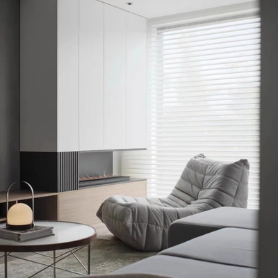 Blinds eléctricos con modulación y estructura horizontal