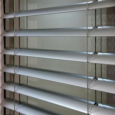 Telas de rolos de aluminio abiertos manuales para ahorrar energía y reducir los costos de electricidad