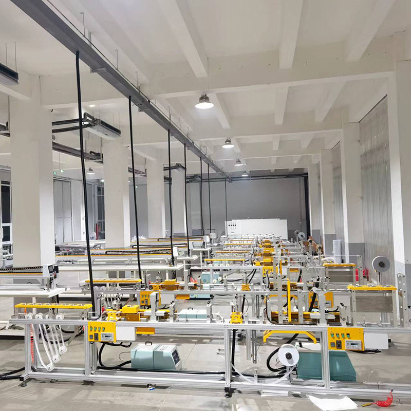 Máquina de fabricación de persianas de panal de miel semiautomática y CNC para una producción asequible
